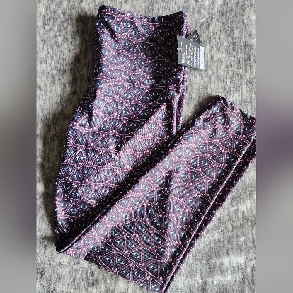 Onzie High Basic Midi Yoga Pant Capri - Size Large